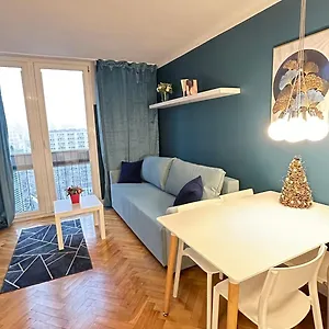 Apartment My Beloved Center - Netflix, Warschau